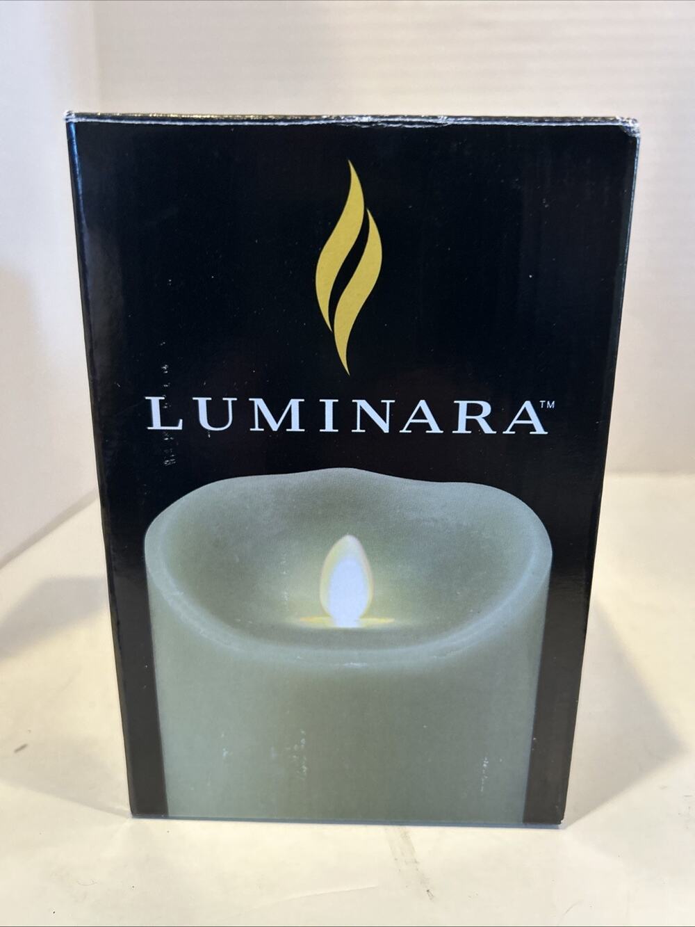 Luminara Flameless Pillar Candle (3.5"x5") Moving Flame light green citrus scent
